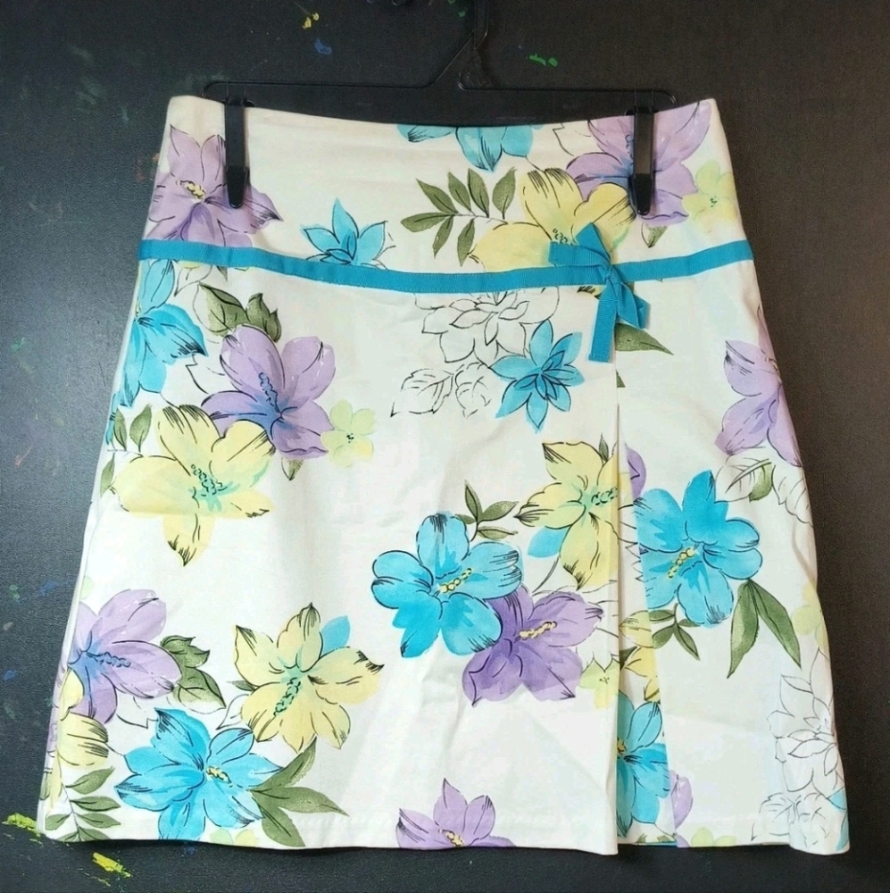 Vtg Ralsey White Floral A Line Faux Wrap Skirt W/Blue Ribbon & Bow Sz 2 Cotton